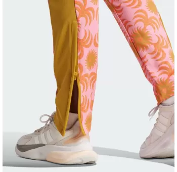 Pantalon de survêtement Adidas x FARM Rio - Conçu avec des matériaux recyclés