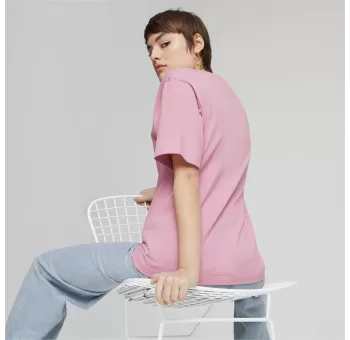 DOWNTOWN Relaxed Graphic Tee - Un style décontracté et moderne