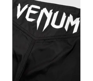 Venum "Light" Fightshorts - BlackWhite 0722 | Vêtements de combat de qualité