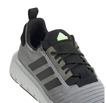 Adidas Swift Run - Sneaker Confortable et Stylée