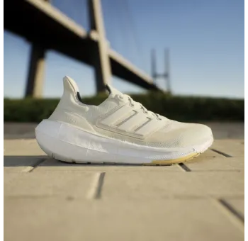 Chaussure de running ultraboost light d'adidas - Performances optimisées et éco-responsable