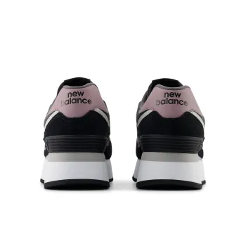 Titre : Chaussure de course New Balance 574+